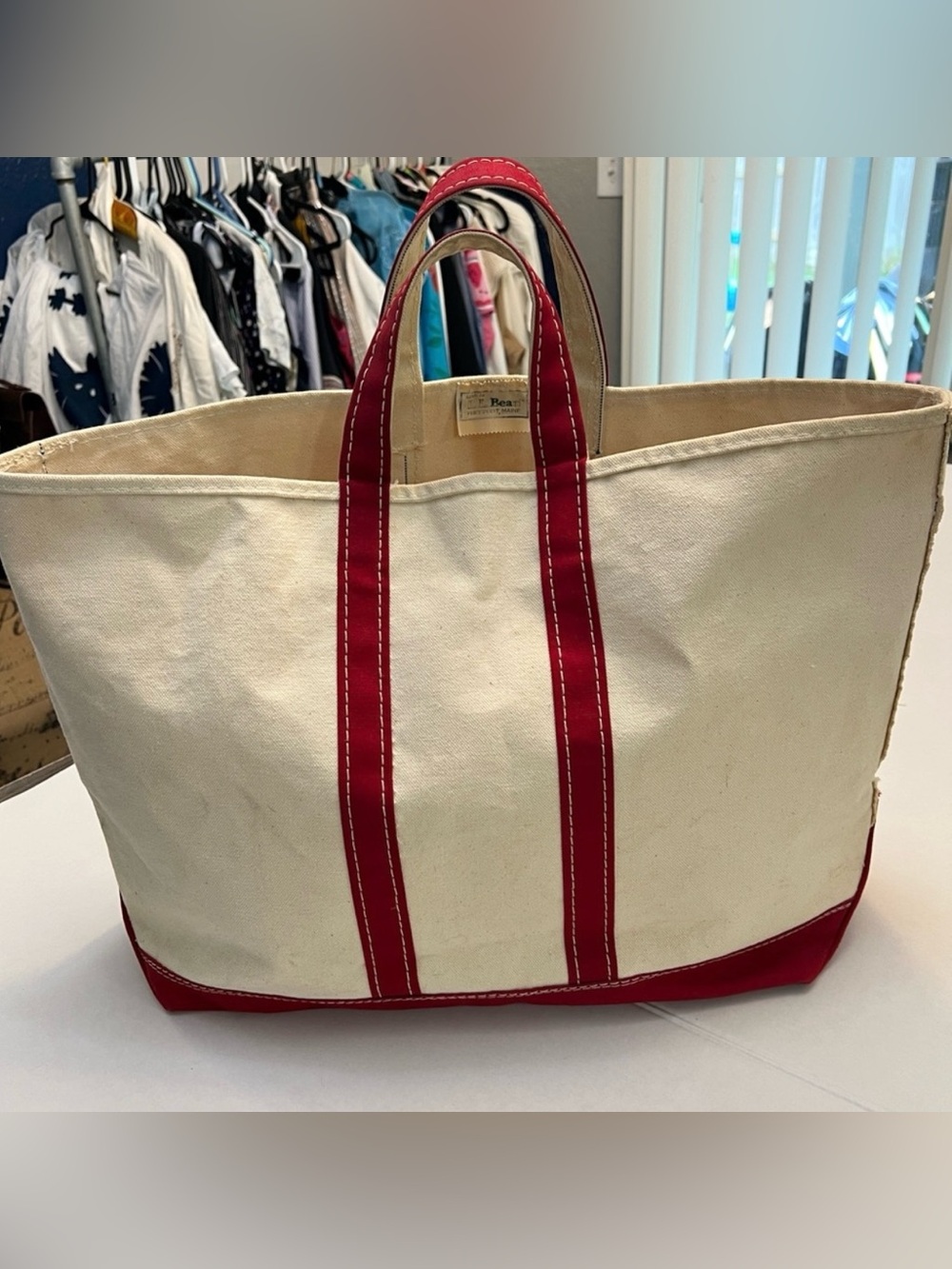 RARE 1970’s VINTAGE RETRO L.L.BEAN CREAM CANVAS TOTE WITH RED TRIM & BOTTOM - Picture 2 of 16